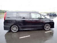 Toyota NOAH 2016