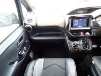 Toyota NOAH 2016