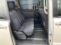 Toyota NOAH 2015