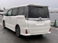 Toyota VOXY 2015