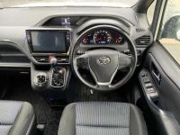 Toyota VOXY 2015