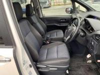 Toyota VOXY 2015