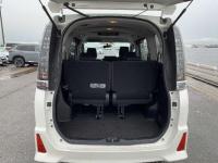 Toyota VOXY 2015