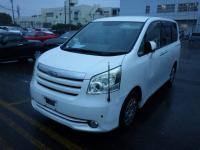 Toyota NOAH 2010