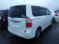 Toyota NOAH 2010