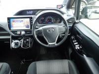 Toyota NOAH 2017