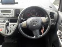 Toyota WISH 2004