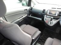 Toyota WISH 2005