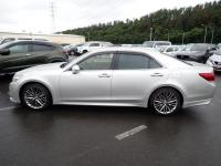 Toyota CROWN 2015