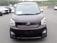 Toyota VOXY 2014