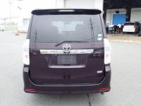 Toyota VOXY 2014
