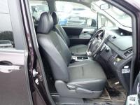 Toyota VOXY 2014