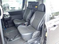 Toyota VOXY 2014