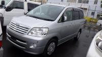 Toyota NOAH 2003