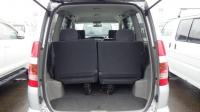 Toyota NOAH 2003