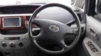 Toyota NOAH 2003