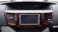 Toyota NOAH 2003