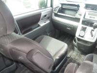 Toyota NOAH 2009