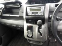 Toyota NOAH 2009