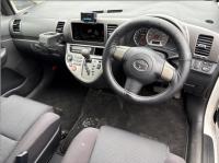 Toyota WISH 2003