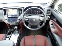 Toyota CROWN 2016