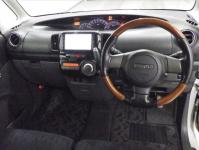 Daihatsu TANTO 2010