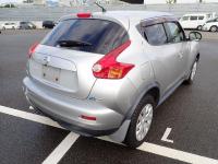 Nissan JUKE 2011