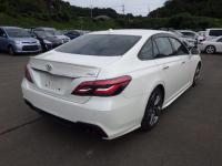 Toyota CROWN 2018