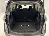Toyota SIENTA 2021
