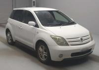 Toyota IST 2002