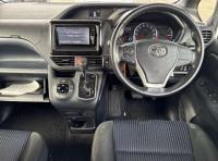Toyota NOAH 2016