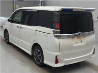 Toyota VOXY 2020