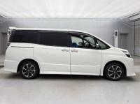 Toyota VOXY 2020