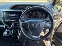 Toyota VOXY 2020
