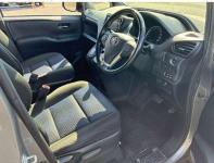 Toyota VOXY 2015