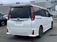 Toyota NOAH Si 2016