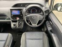 Toyota NOAH Si 2016
