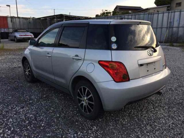 Toyota Ist 2004 Model